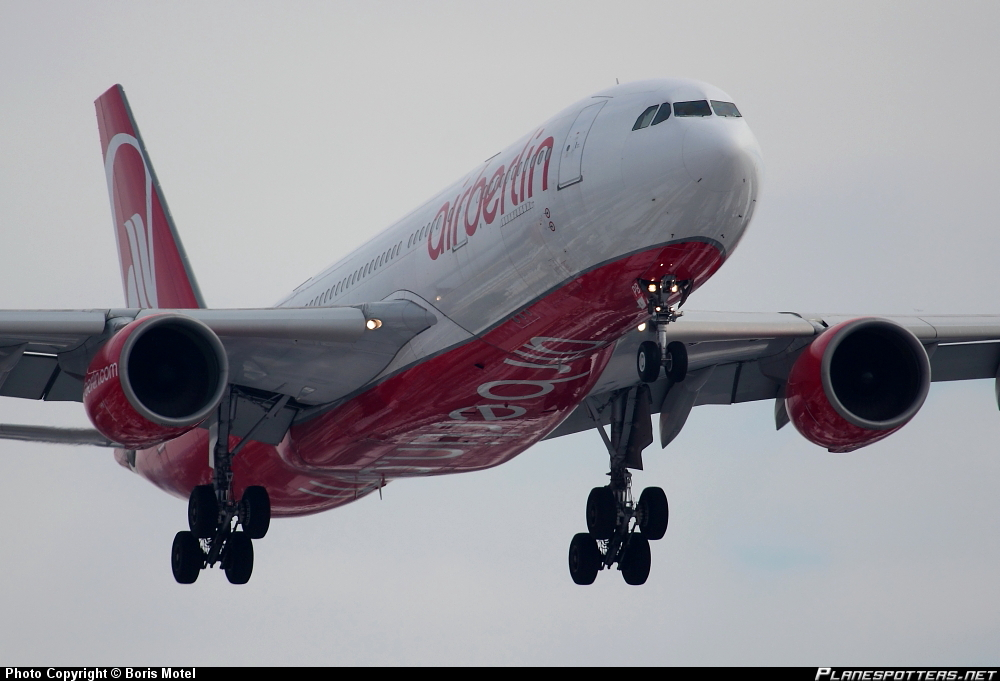 Airbus A-330-223 Air Berlin *Frontshot*