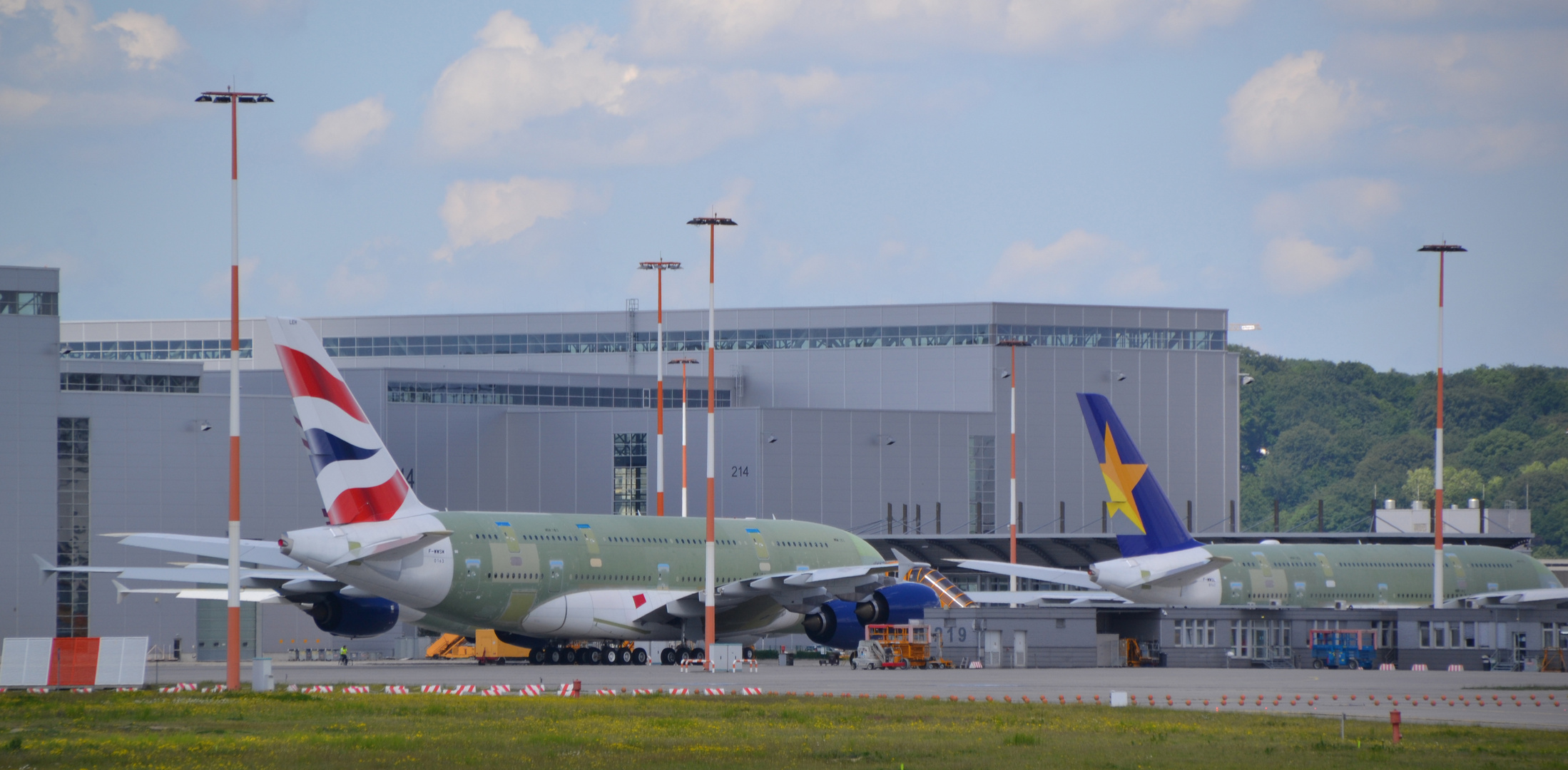 Airbus A 380 British Airways & Skymark Airlines