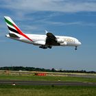 Airbus A 380 landet zum ersten Mal in DUS