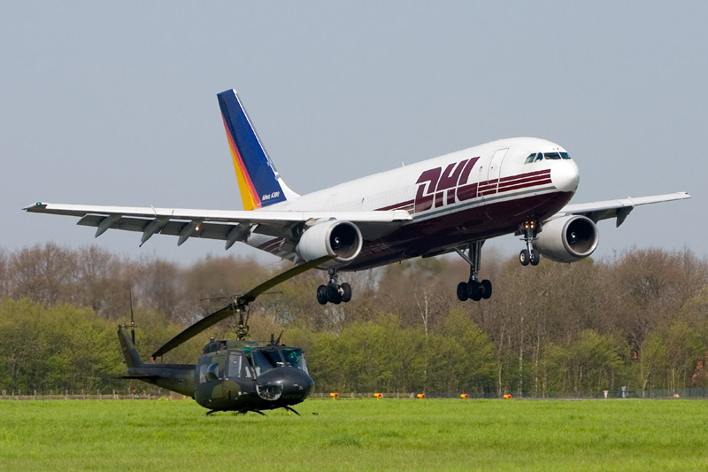 Airbus A300B4-203(F)