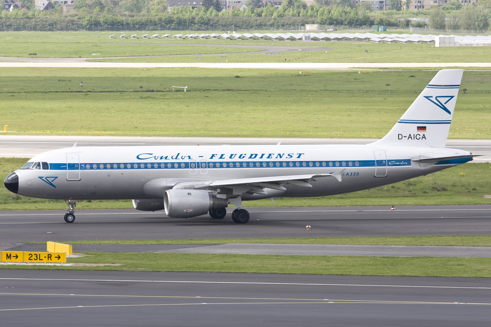 Airbus A320-200 Condor D-AICA "HANS"