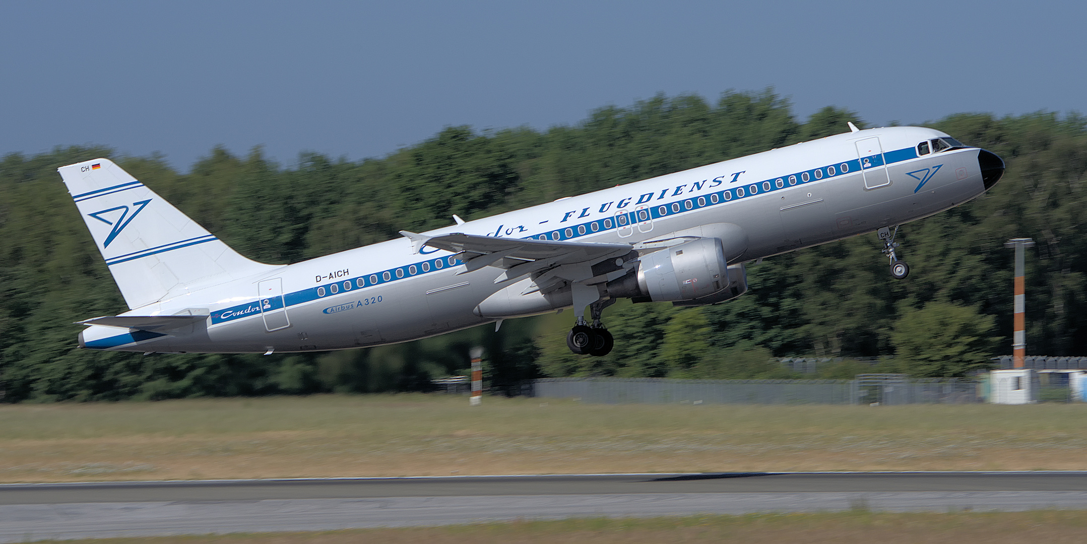  Airbus A320-212 - Condor Abflug