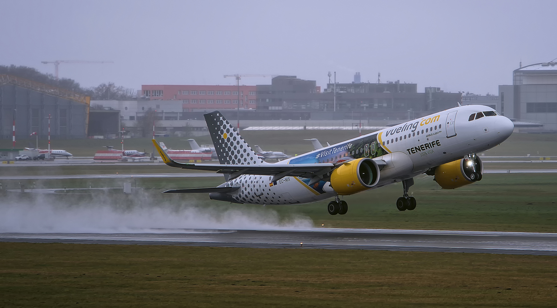 Airbus A320-271N  