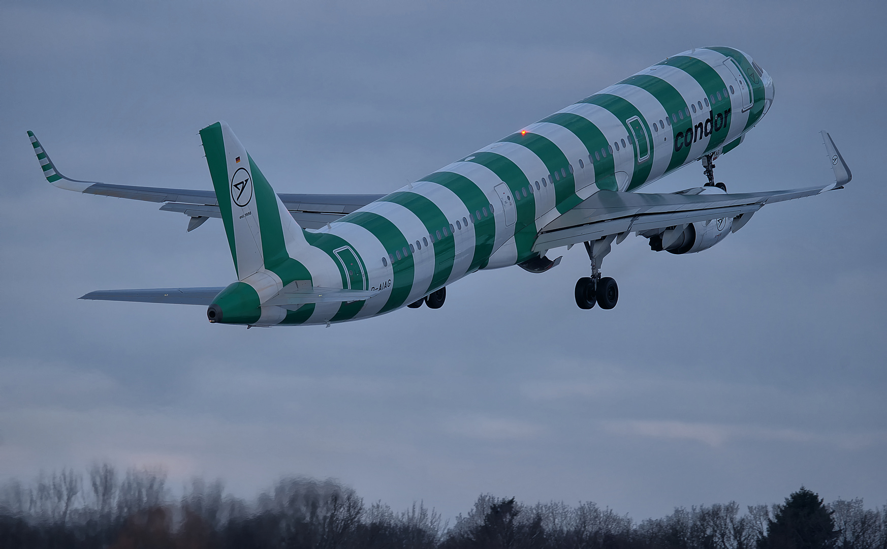 Airbus A321-211 