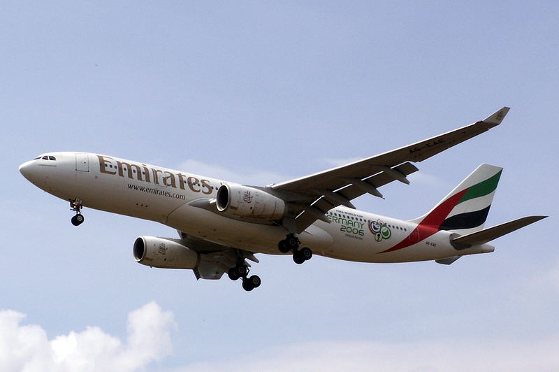 Airbus A330-200 Emirates (A6-EAE)