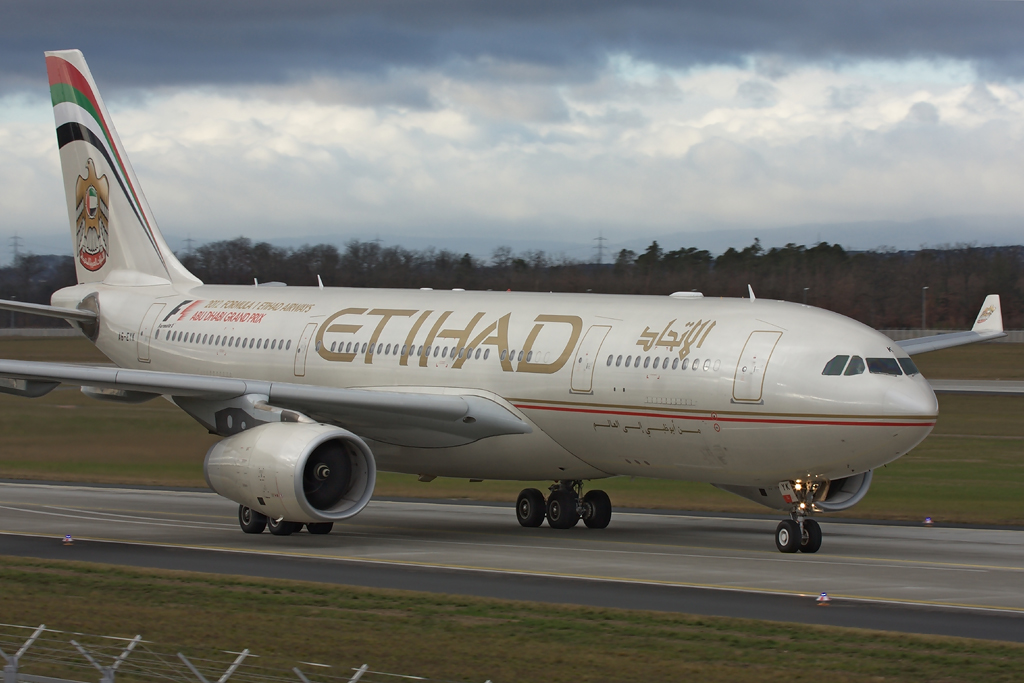 Airbus A330-243 Etihad Airways (A6-EYK)