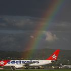 Airbus A330 der Edelweiss mit tollem Regenbogen