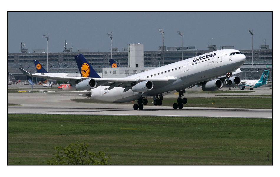 Airbus A340-313