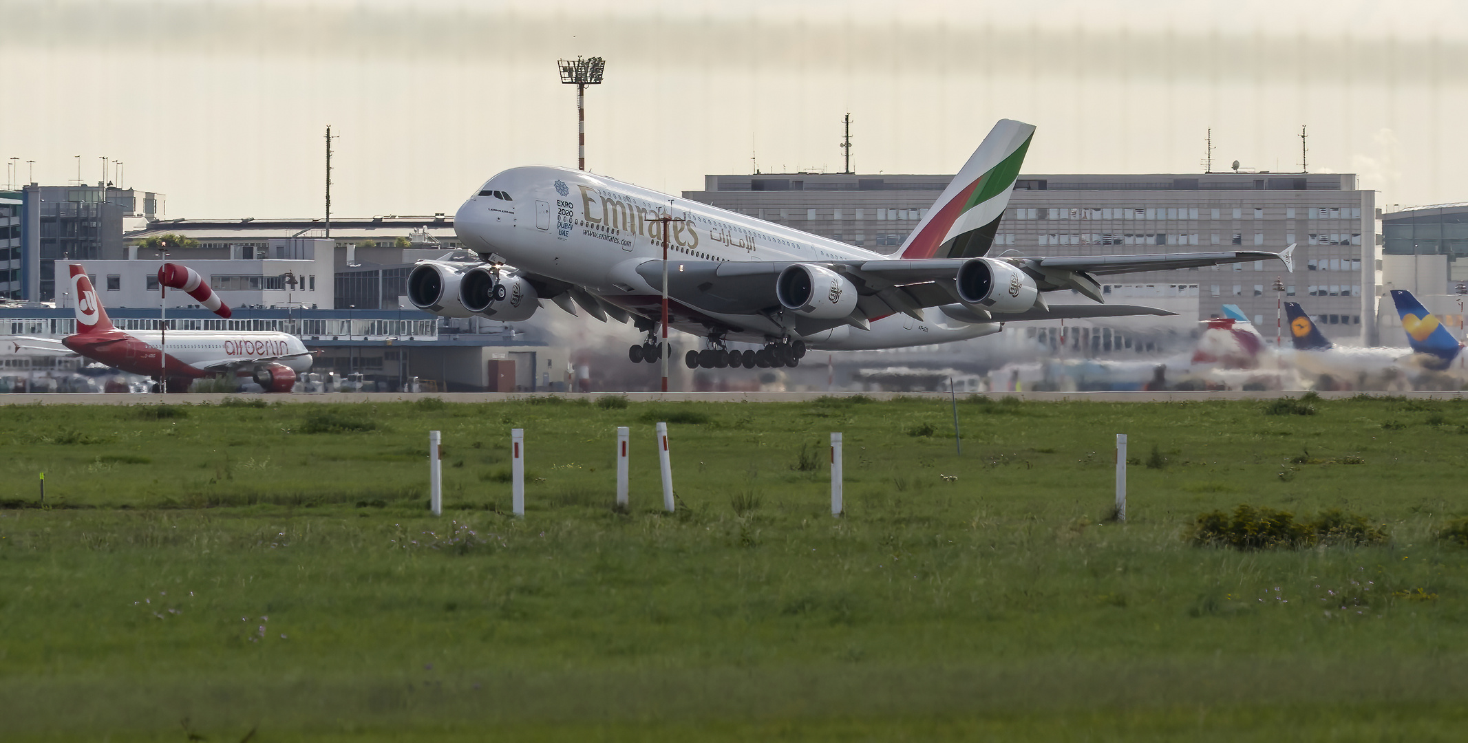 Airbus  A380