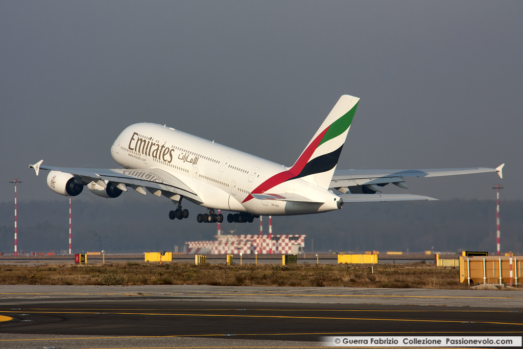 Airbus A380-800 Emirates Take Off