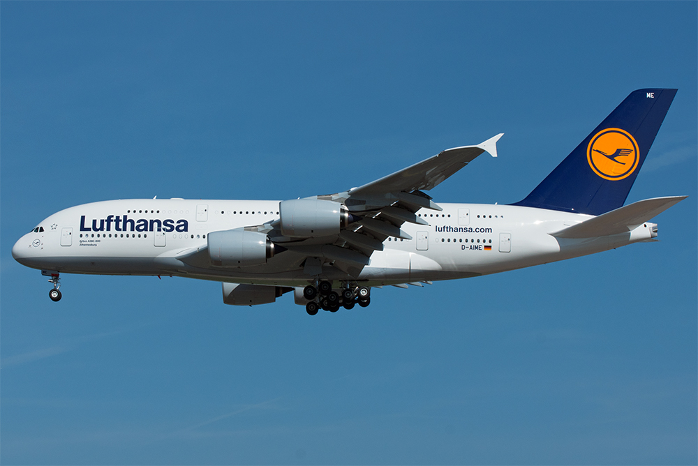 Airbus A380 - 800 (Johannesburg) der Lufthansa (2)