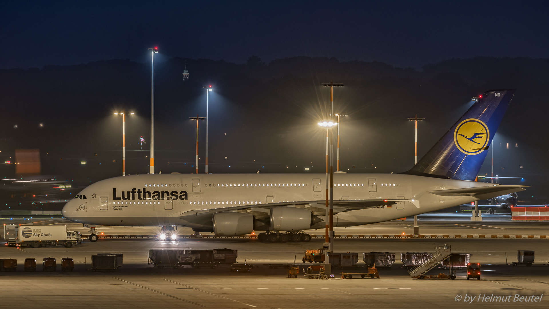 Airbus A380-800 Tokio in Hamburg