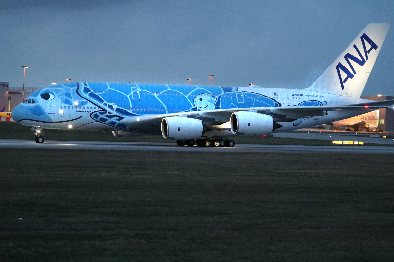 Airbus  A380