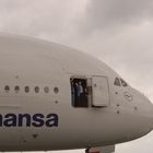 Airbus A380 im Vorbeimarsch