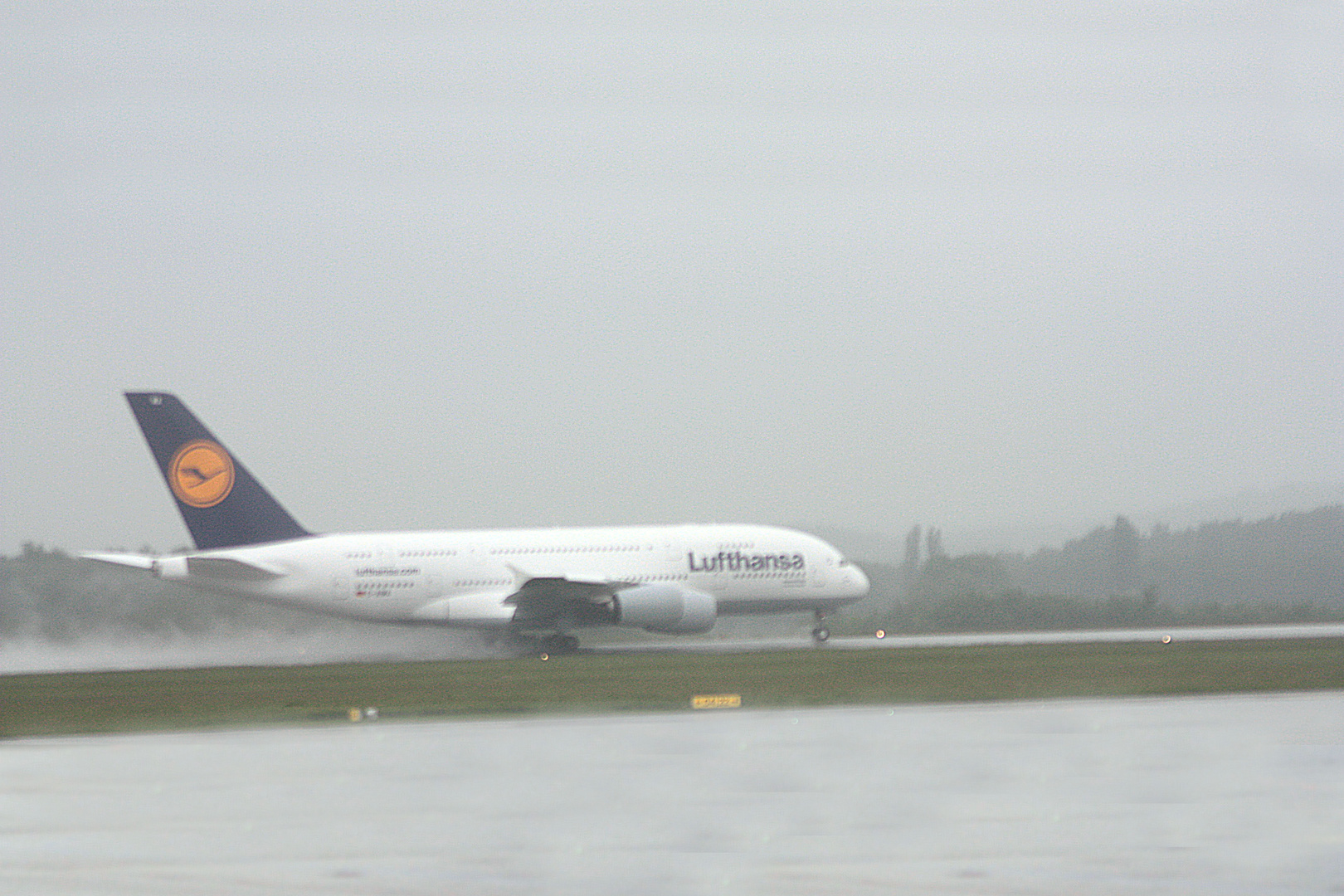 Airbus A380 in Dresden (Bild 2)