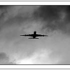 Airbus A380 in dunklen Sturmwolken - 2015