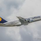 Airbus A380 von Lufthansa beim Start am Flughafen Frankfurt