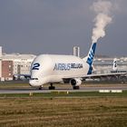 Airbus Beluga 2 raucht