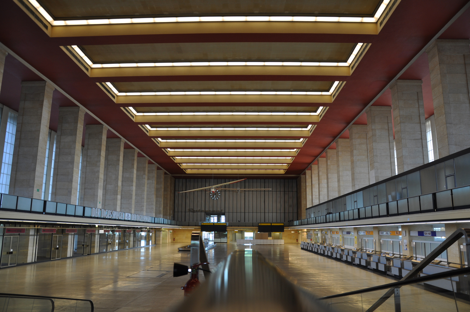 Airport Berlin Tempelhof -Abfertigungshalle-