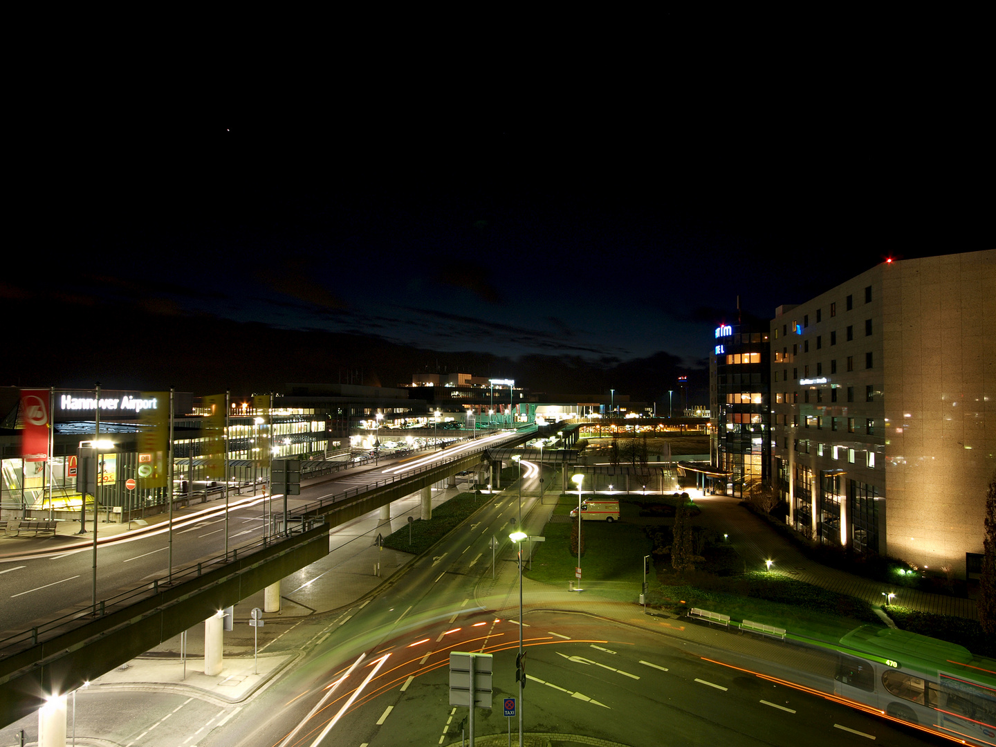 Airport blaue Stunde 3