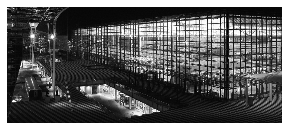 Airport Center + Terminal 2