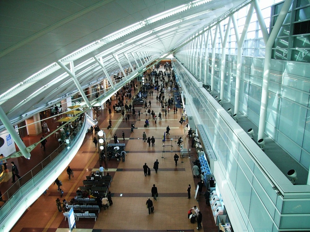 Airport Haneda inside