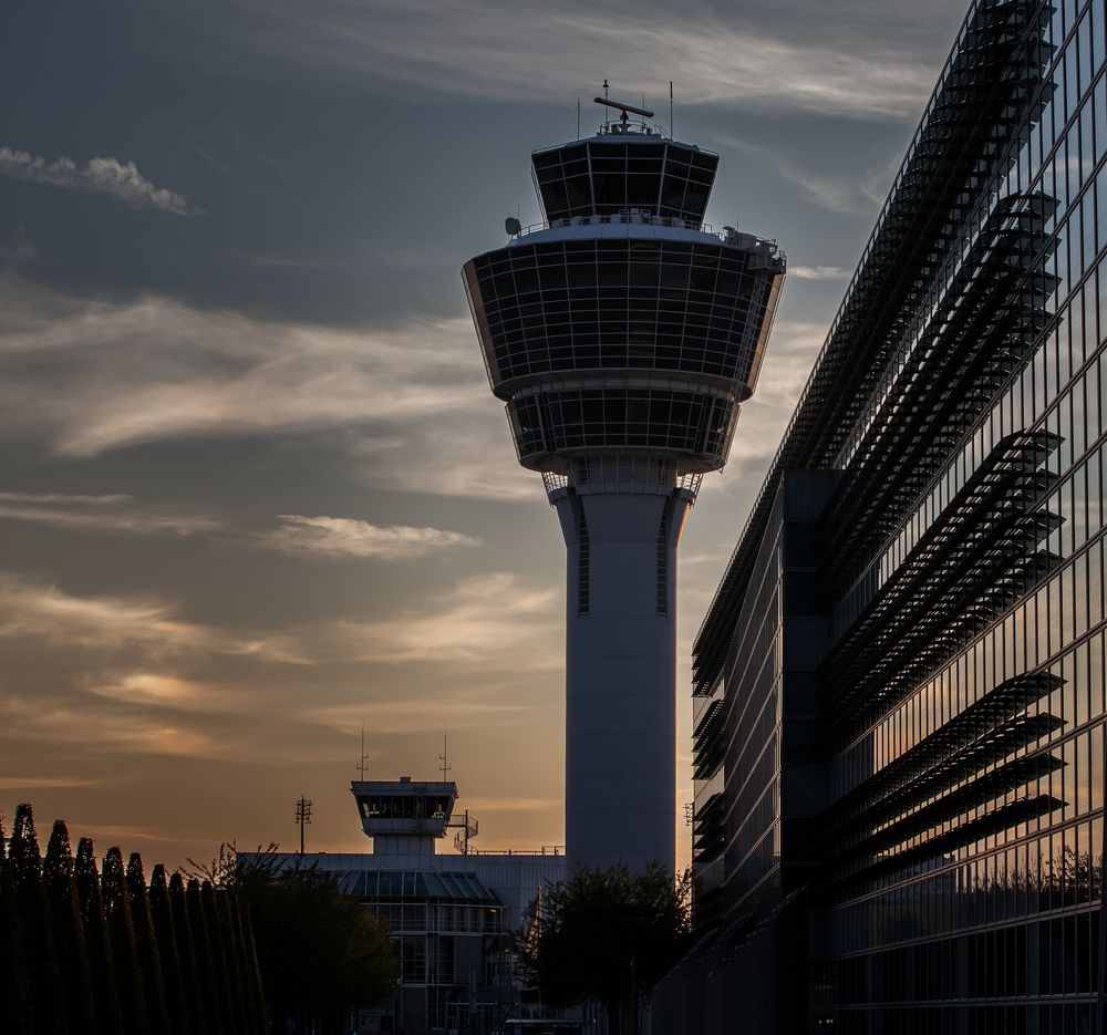 Airport-Tower München