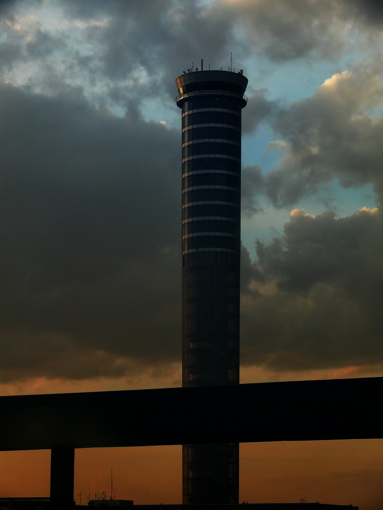 airport tower suvarnabhumi bangkok