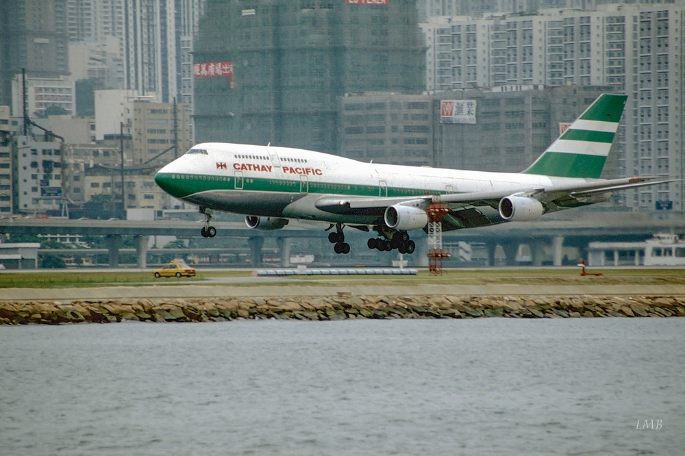 Airport Watch near Runway