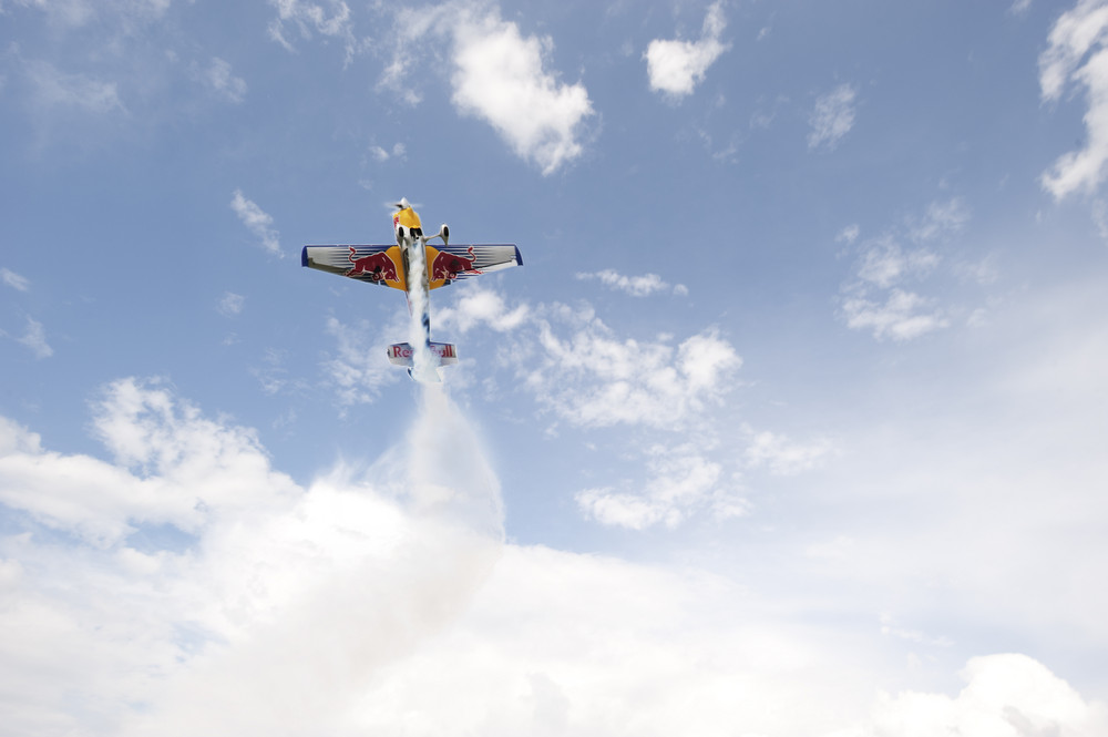 Airpower 09 - Hannes Arch - Red Bull Air Race Demo