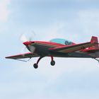 Airshow 2013 Krefeld: Kunstflieger der "Royal Jordanian Falcons"