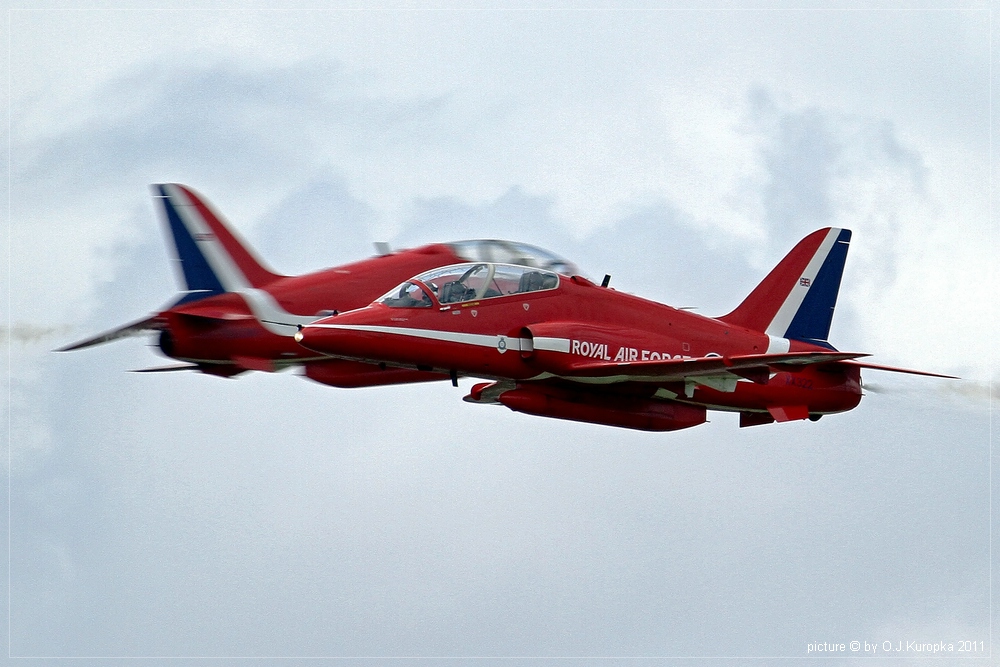 ~ Airshow Koksijde - Day 1 "Red Arrows " ~