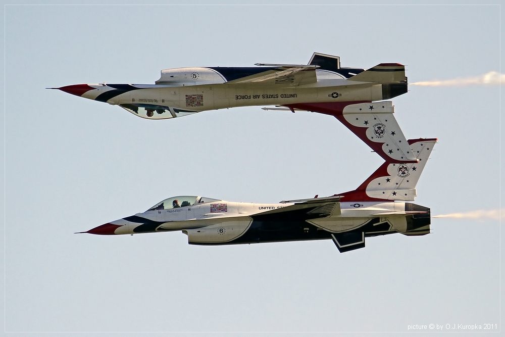 ~ Airshow Koksijde - Day 1 "Thunderbird 5 & 6" ~