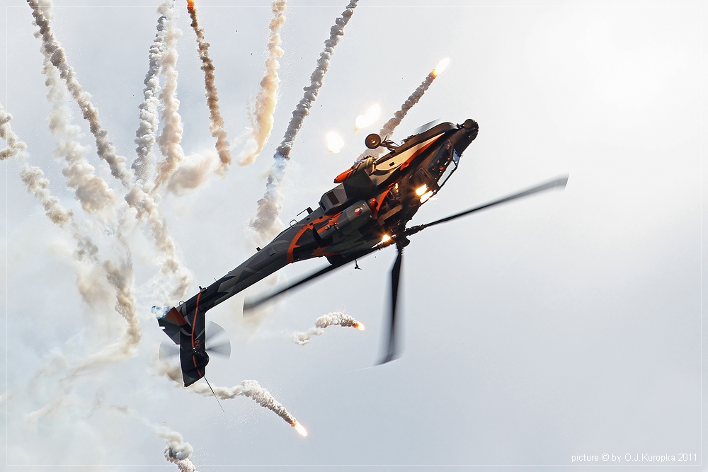 ~ Airshow Koksijde - Day 2 "RNLAF Apache Demo" ~