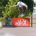 Aishe Kickflip