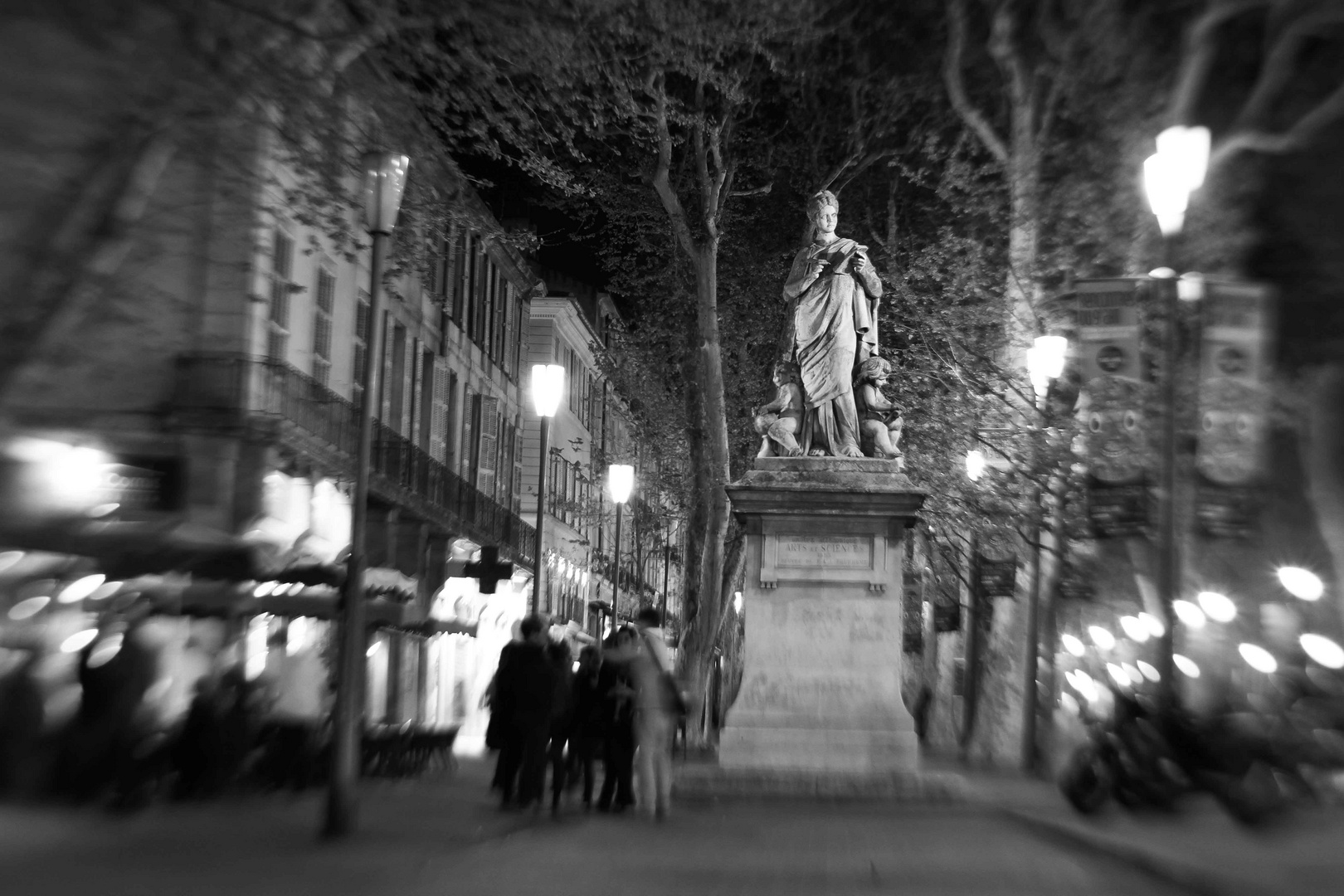 Aix en Provence - Cour Mirabeau