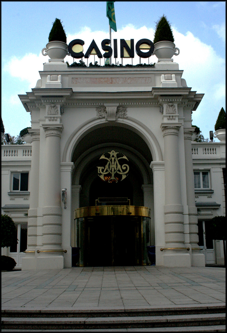 AIX LES BAINS ENTREE DU CASINO