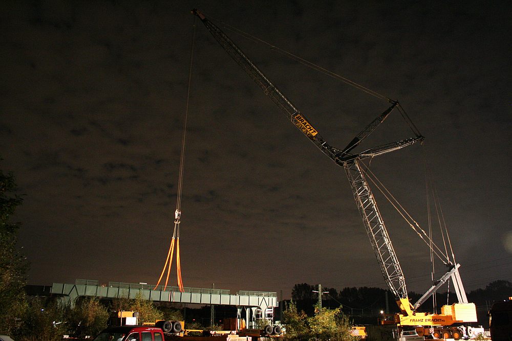 AK 450 beim Nächtlichen-Hub in Düsseldorf