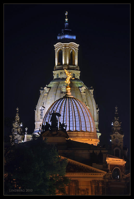 Akademie und Frauenkirche in Dresden