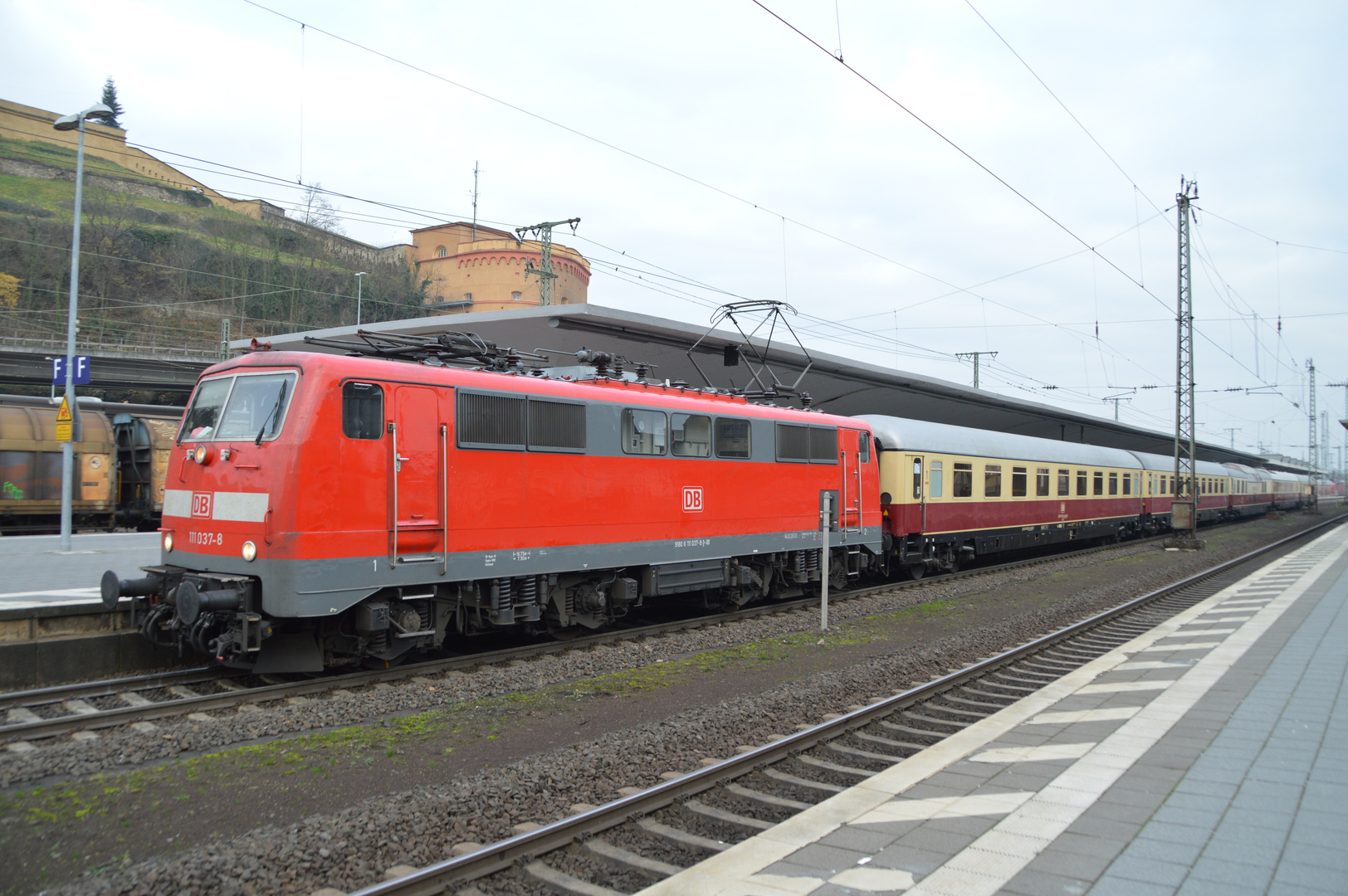 AKE Rheingold-Express in Koblenz