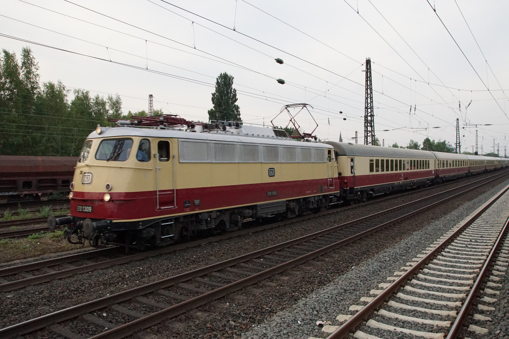 AKE Sonderzugfahrt mit der E10