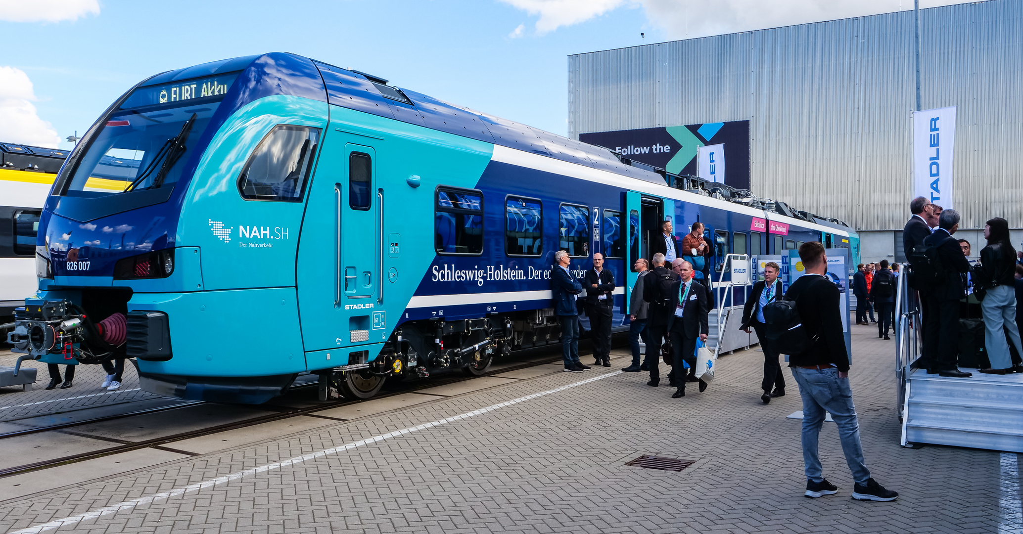 Akku-Flirt: Blau mit Hellblau