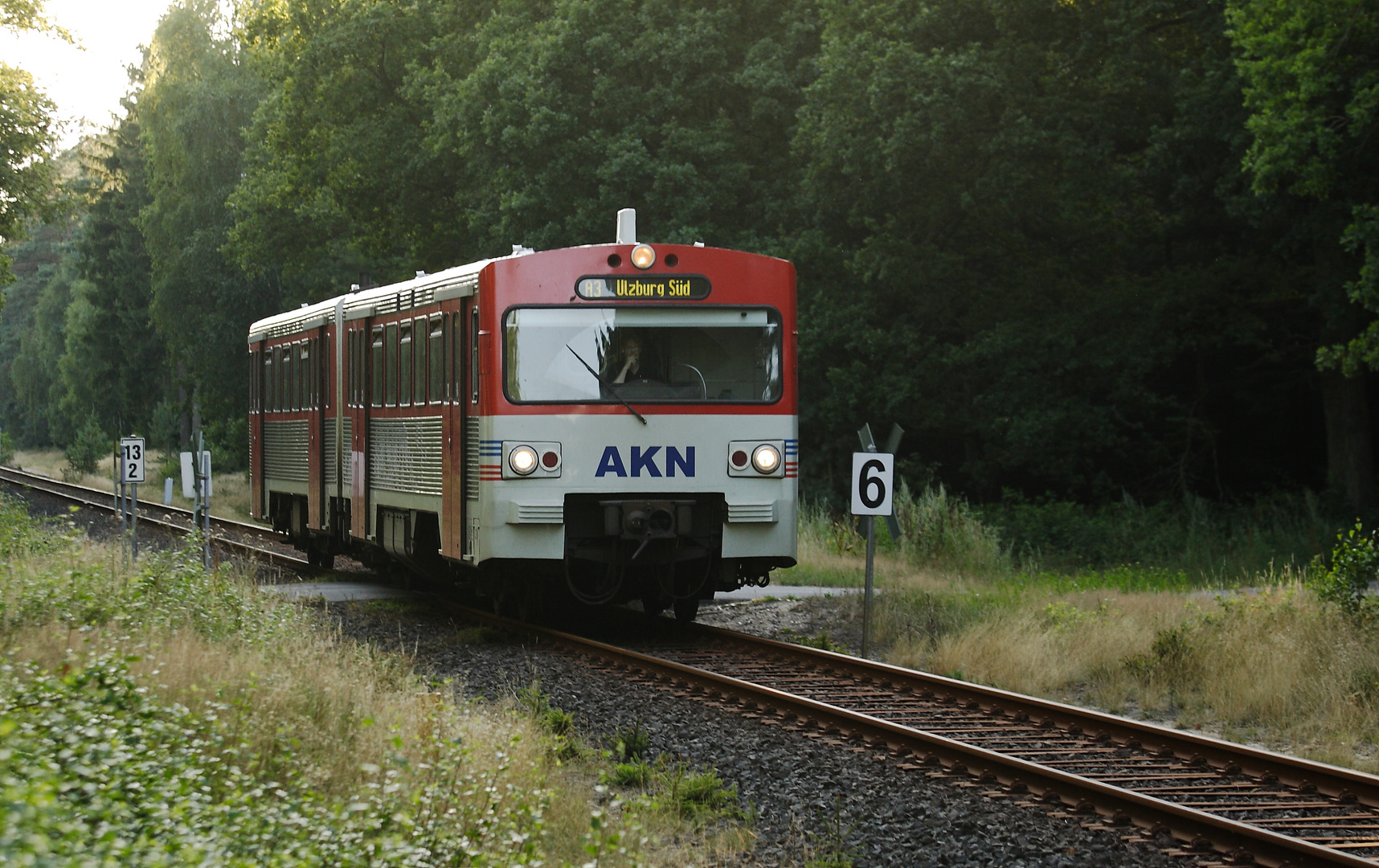 AKN bei Heeder Tannen II