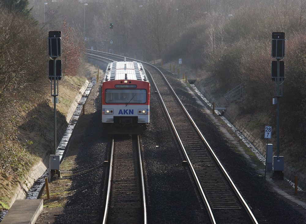 AKN-Triebzug kurz vor dem "City-Tunnel" KORREKTUR