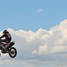 Akrobatik beim Motocross