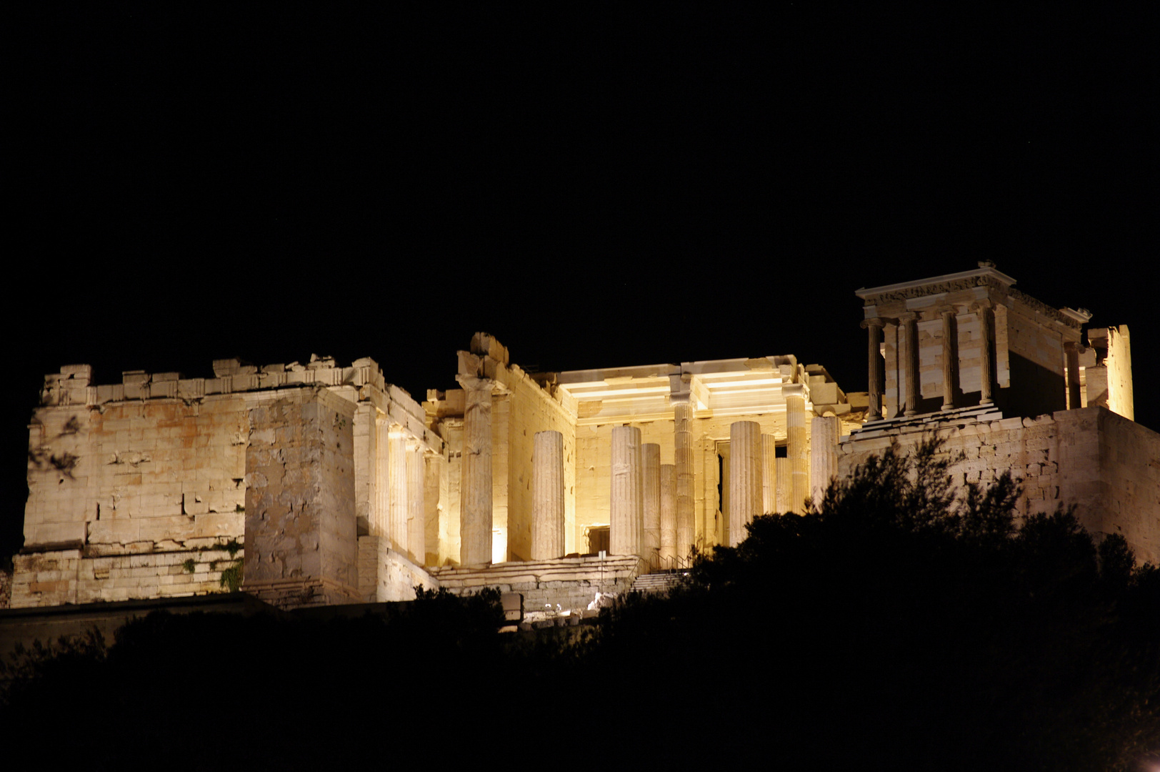 Akropolis Adieu