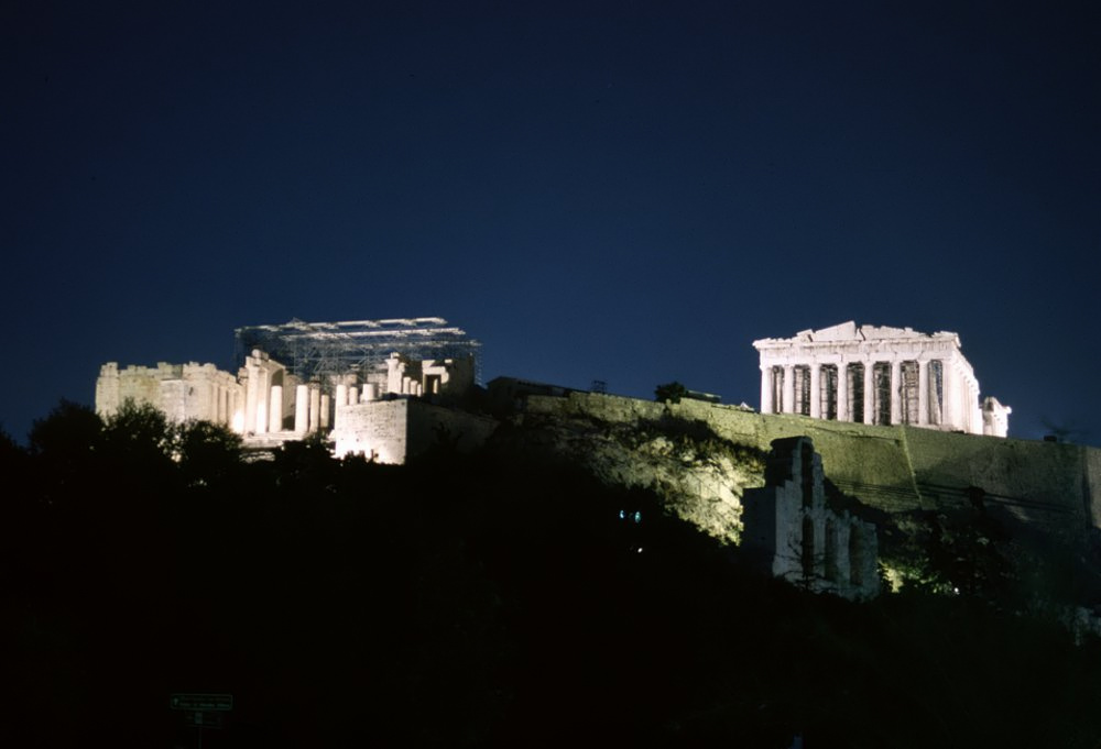 Akropolis bei Nacht