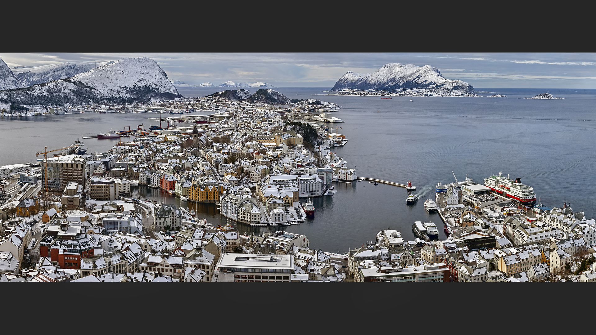 AKSLA-PANO von ALESUND