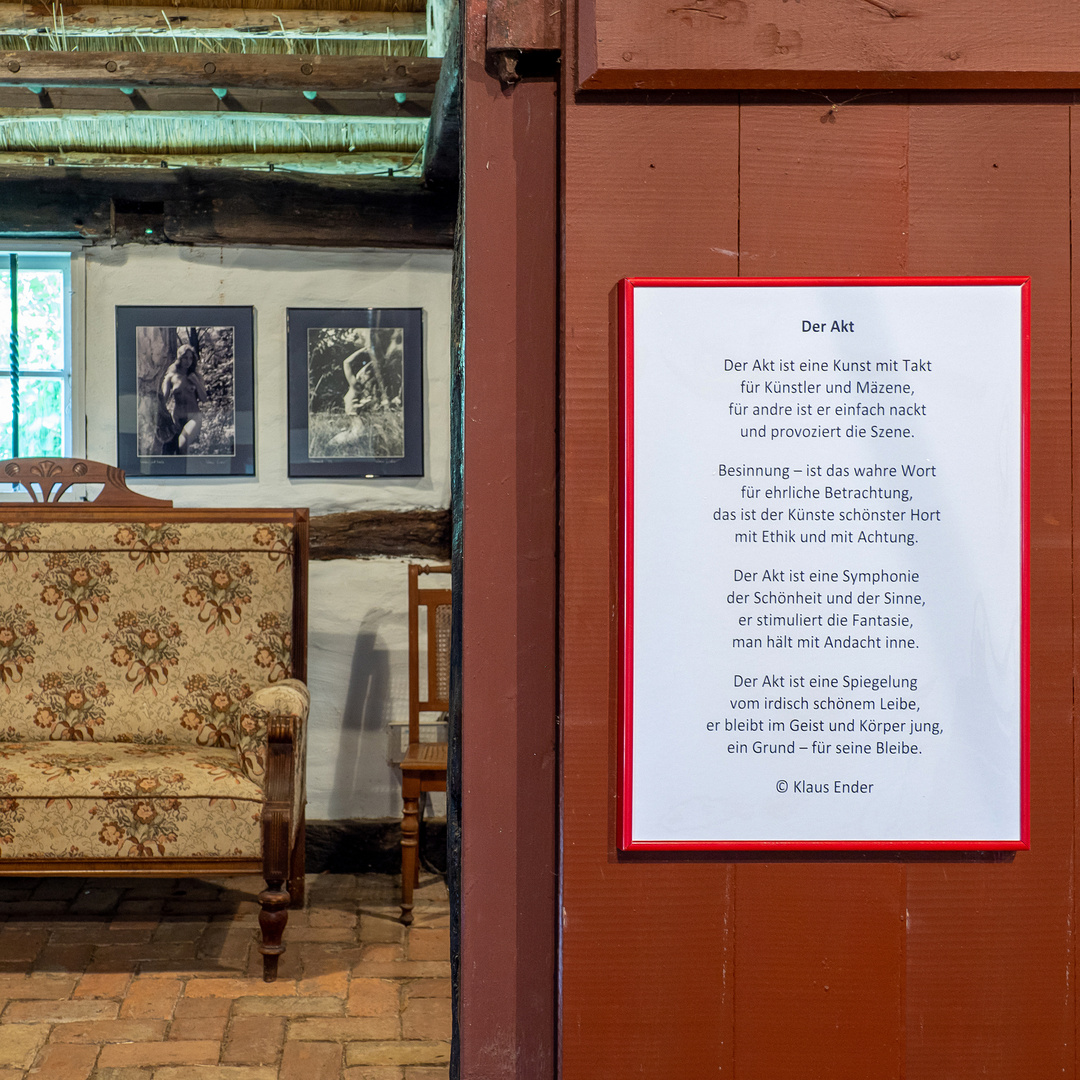 Akt-Fotografien von Klaus Ender im Freilichtmuseum Klockenhagen