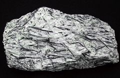 Aktinolith in Talkschiefer aus dem Zillertal